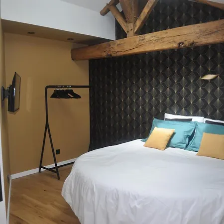 Clos De Micouleau Chambres D'hotes Bed & Breakfast *