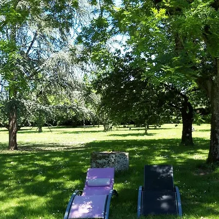 Clos De Micouleau Chambres D'hotes Bed & Breakfast Flaujagues